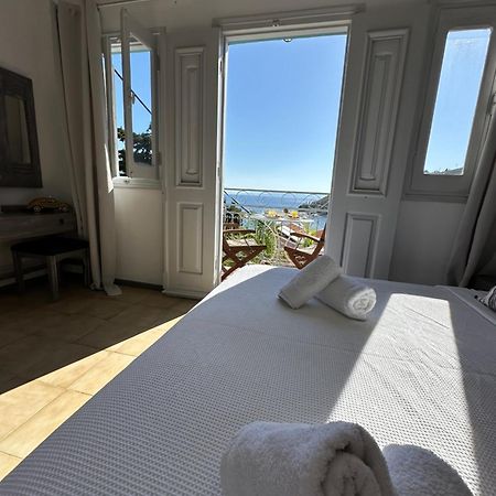 סימי Niriides Hotel Apartments מראה חיצוני תמונה